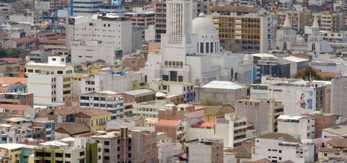 Ambato necesita de m&aacute;s zonas verdes en el &aacute;rea urbana. Los parques que hay se ocupan de forma masiva. 