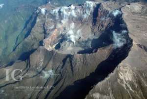 Ministerio de Turismo prohíbe el ingreso al cráter y caldera del Volcán Guagua Pichincha