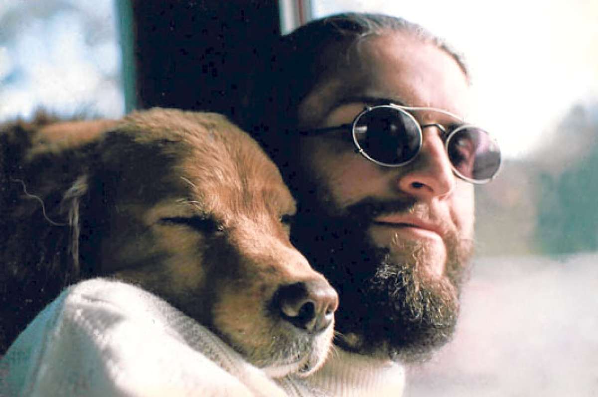 Un retrato de Juan Esteban Cordero. &Eacute;l y Sebasti&aacute;n Luzuriaga fallecieron en 1993. Foto: Cortes&iacute;a Flacsocine