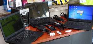 La Polic&iacute;a recuper&oacute; tres laptops y otros equipos sustra&iacute;dos en el plantel. 