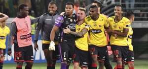 Barcelona y Santos echar&aacute;n chispas en cuartos de final de la Libertadores
