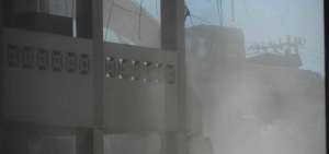 Maquinaria municipal avanza en la demolici&oacute;n de un bloque de la Unidad Educativa San Jos&eacute;, uno de los planteles emblem&aacute;ticos de Manta.