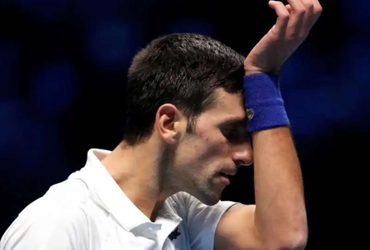 Familia de Novak Djokovic pide justicia y que lo liberen de Australia