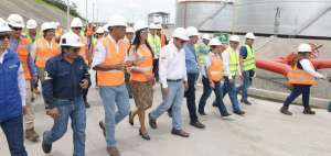 El vicepresidente Jorge Glas recorri&oacute; las instalaciones de la terminal, en La Troncal, en la provincia de Ca&ntilde;ar.
