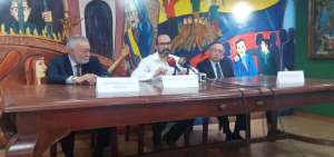 Integrantes del denominado  Comit&eacute; por la Institucionalizaci&oacute;n Democr&aacute;tica.