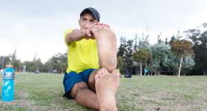 El atleta manabita Edwin Ibarra se entrena en el parque La Carolina, desde donde partir&aacute; el 8 de noviembre. Foto: &Aacute;lvaro P&eacute;rez / El Tel&eacute;grafo