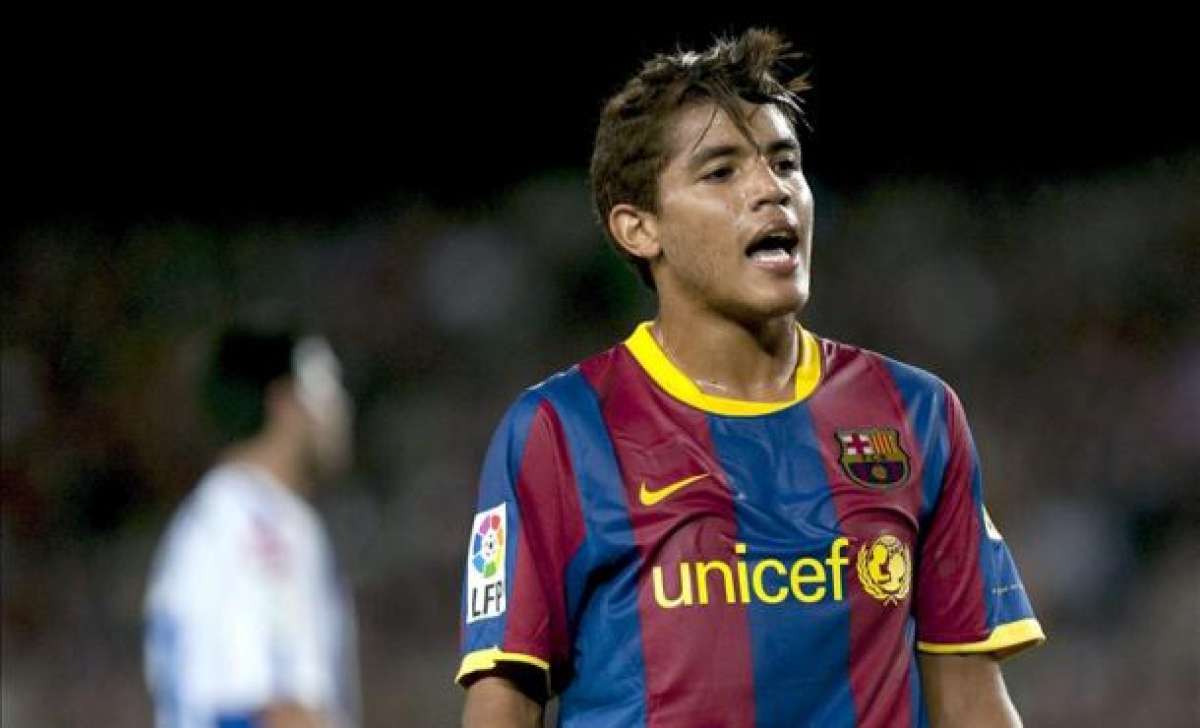 Jonathan Dos Santos es hermano de Giovanni, delantero que tambi&eacute;n sali&oacute; del FC Barcelona y ahora est&aacute; en el Villareal. Foto: Archivo/EFE