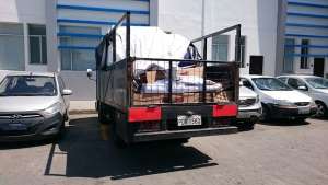 En el veh&iacute;culo se transportaban material que ser&iacute;a usado en la marcha convocada por Guillermo Lasso esta tarde en Guayaquil. 