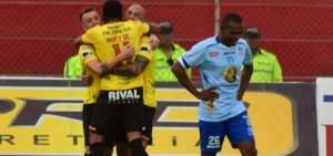 Barcelona sigue a la caza de LDU