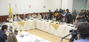 Los integrantes de la Comisi&oacute;n sesionaron este jueves 6 de septiembre por cerca de dos horas. El pr&oacute;ximo martes se volver&aacute;n a reunir.