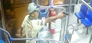 C&aacute;maras de seguridad captaron el momento del asalto
