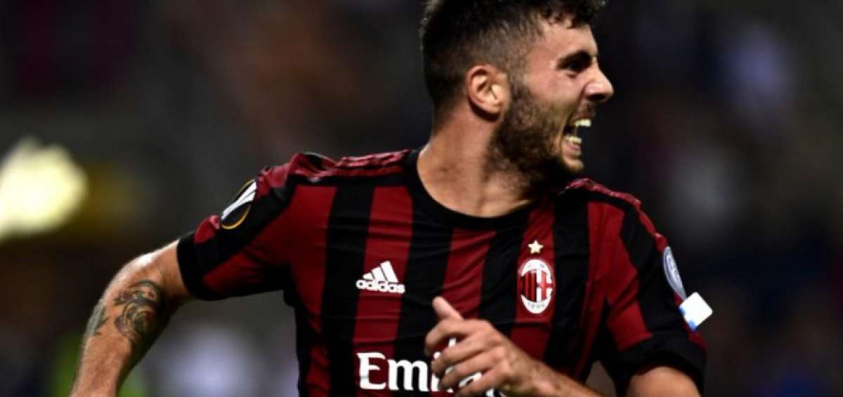 Patrick Cutrone marc&oacute; dos goles en un partido con un dominio absoluto.