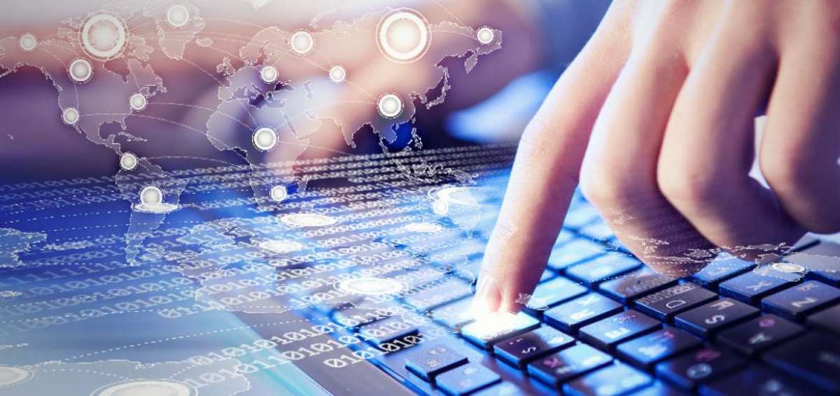 &iquest;Cu&aacute;l es el futuro de los medios en la era digital? &iquest;Qu&eacute; ocurre en Internet?