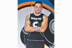 Sobre Mart&iacute;n Quintana.- El quite&ntilde;o de 24 a&ntilde;os practica nataci&oacute;n, gimnasia y f&uacute;tbol.