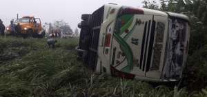 Tres heridos por accidente de bus en Bucay