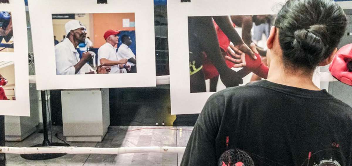 La exposici&oacute;n brind&oacute; a cerca de 400 asistentes todos los detalles de la filmaci&oacute;n y algunas an&eacute;cdotas durante el rodaje.