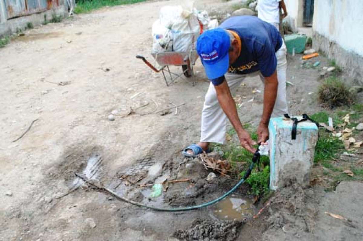 M&aacute;s de 300 mil personas se quedaron sin agua en El Oro