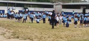 En las escuelas los maestros aplicaron las medidas de seguridad respectivas.