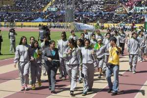 M&aacute;s de 20 mil estudiantes se concentraron en el Estadio Ol&iacute;mpico Atahualpa. Foto: John Guevara / EL TEL&Eacute;GRAFO