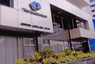 Petroecuador ahorrará más de USD 31 millones anuales tras desvincular a 936 empleados