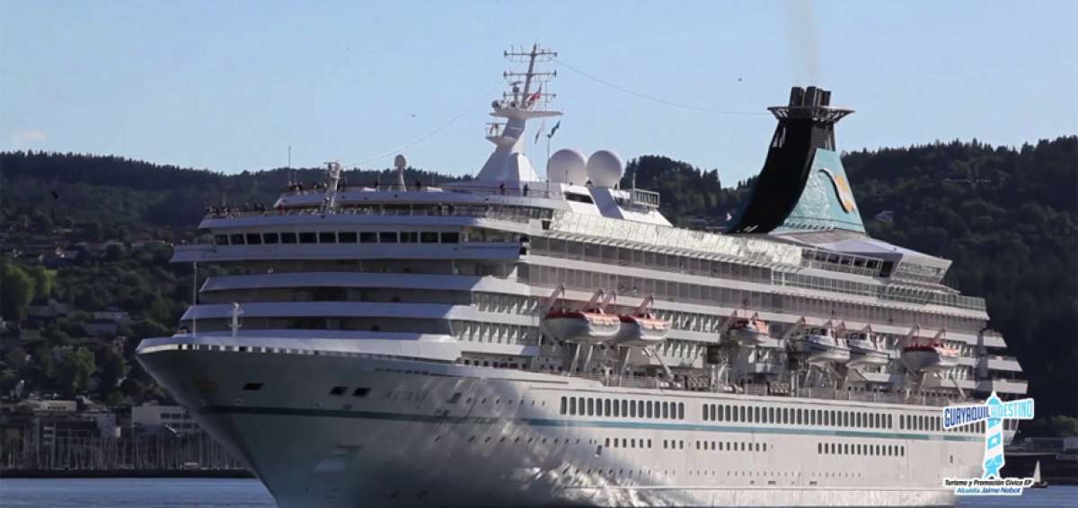 Temporada de cruceros inici&oacute; en el puerto