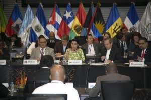 El canciller Ricardo Pati&ntilde;o y la ministra del Ambiente, Lorena Tapia lideraron el encuentro que se desarroll&oacute; en Quito. Foto: Mario Egas / EL TEL&Eacute;GRAFO