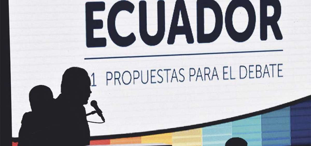 Fuenteovejuna a la ecuatoriana: el debate (inducido) entre los candidatos a la Presidencia