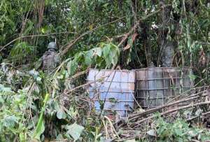 Este grupo de personas se dedicaba presuntamente a actividades de minería ilegal, según el Ejército Ecuatoriano.