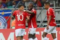 Énner Valencia (centro) fue la figura del Inter en el duelo de la Copa Libertadores.