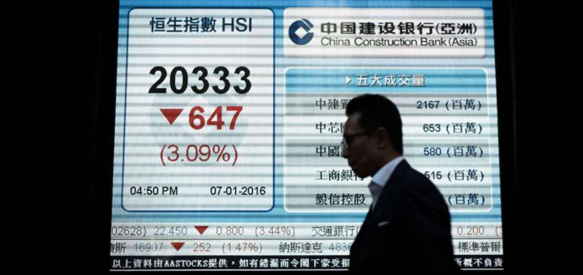Las bolsas chinas cayeron ayer en m&aacute;s del 7%