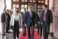 Ecuador protesta la visita de Rafael Correa a Honduras