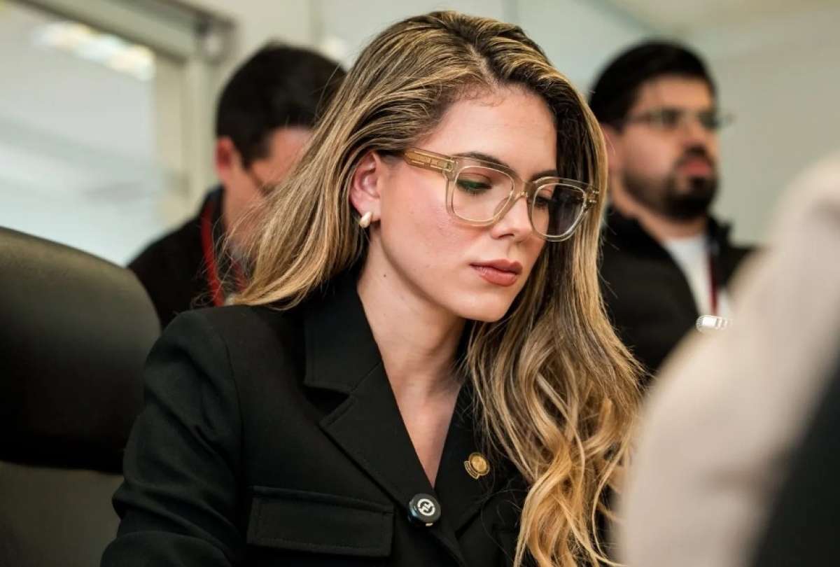 Rosa Torres afirm&oacute; que continuar&aacute; con su labor legislativa pese a los ataques en redes sociales.