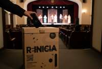 No se recibirán pilas, baterías, luminarias, cartuchos ni tóners.