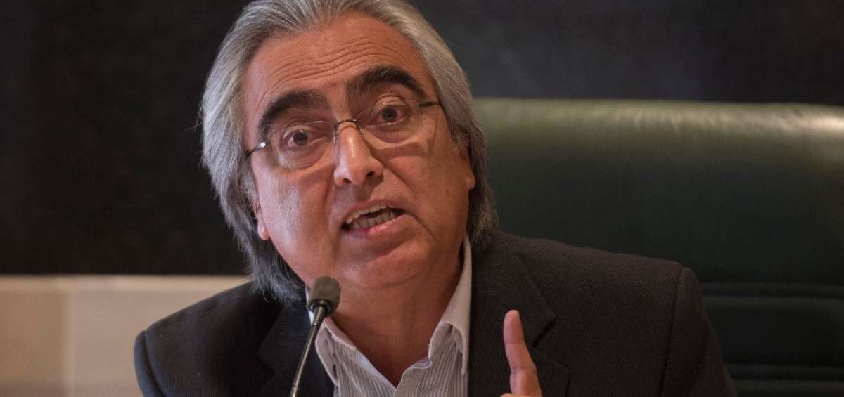 Los afectados por el terremoto reciben casas de bamb&uacute; en el noroccidente