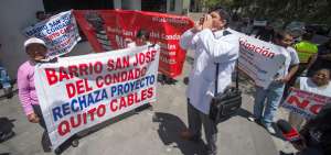 Los habitantes del barrio San Jos&eacute; del Condado realizaron una protesta en contra del proyecto Quitocables en las afueras de la Unidad de Flagrancias.
