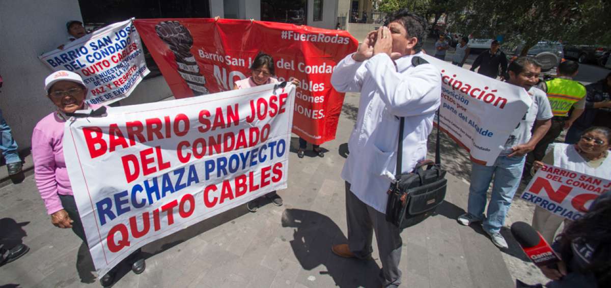 Los habitantes del barrio San Jos&eacute; del Condado realizaron una protesta en contra del proyecto Quitocables en las afueras de la Unidad de Flagrancias.