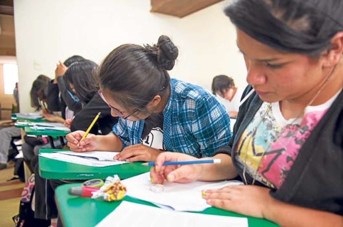 Alumnos se alistan para pruebas Ser