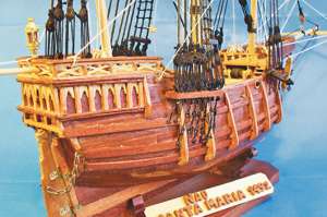 Un modelo de la Nao Santa Mar&iacute;a, la nave capitana de la expedici&oacute;n de Cristobal Col&oacute;n en busca de las Indias.