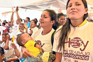 El MIES convoc&oacute; a las beneficiarias del Bono de Desarrollo Humano para comunicar sobre la afiliaci&oacute;n al Seguro. Foto: William Orellana.
