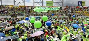 La militancia de Alianza PAIS se ha mantenido a la expectativa de los pronunciamientos.