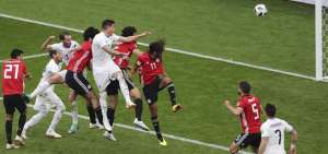Momento en el que Gim&eacute;nez marc&oacute; el gol para los sudamericanos. 