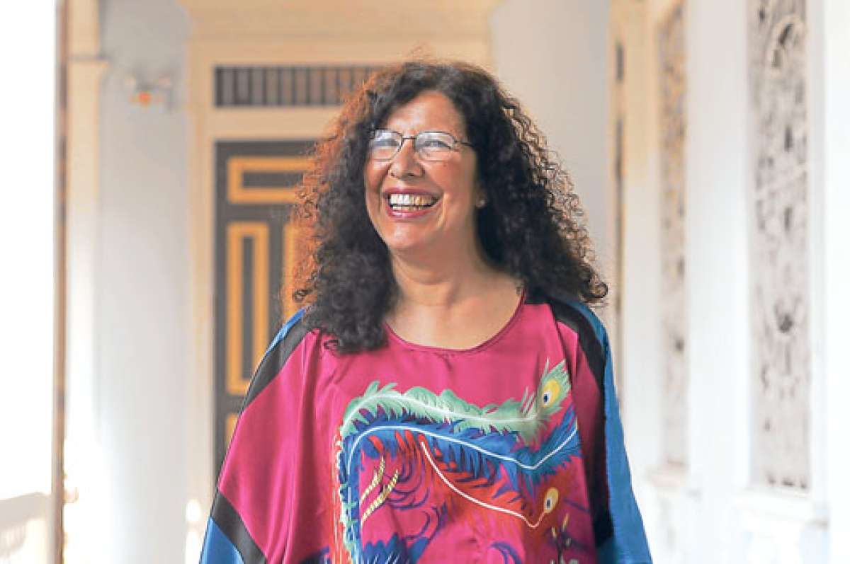 Mar&iacute;a Elina Mayorga estudi&oacute; educaci&oacute;n musical, direcci&oacute;n coral y docencia superior. Tambi&eacute;n conduce al coro de la Universidad Cat&oacute;lica de Cuyo. Foto: Pilar Vera / El Tel&eacute;grafo