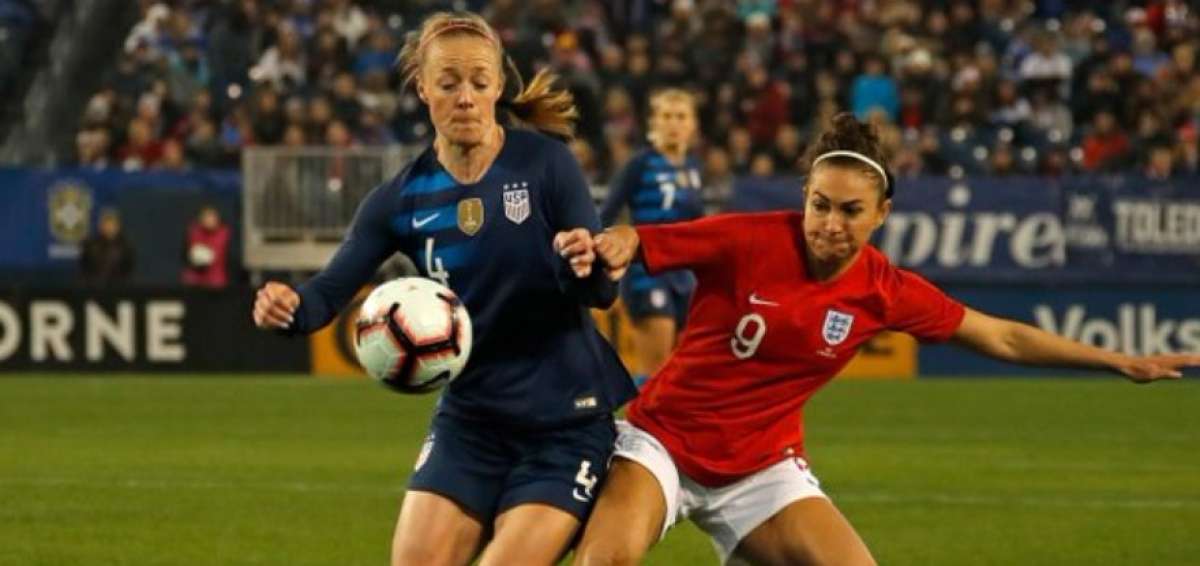 Inglaterra y EE.UU. definen al primer finalista del mundial femenino