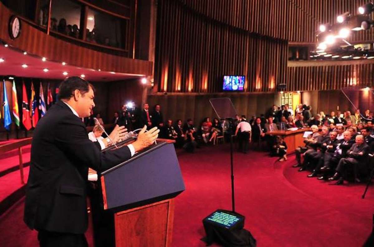 El Jefe de Estado disert&oacute; ante la Cepal en una conferencia denominada  &ldquo;La Revoluci&oacute;n Ciudadana, logros del proceso pol&iacute;tico, econ&oacute;mico y social del Ecuador&rdquo;. Foto: Presidencia