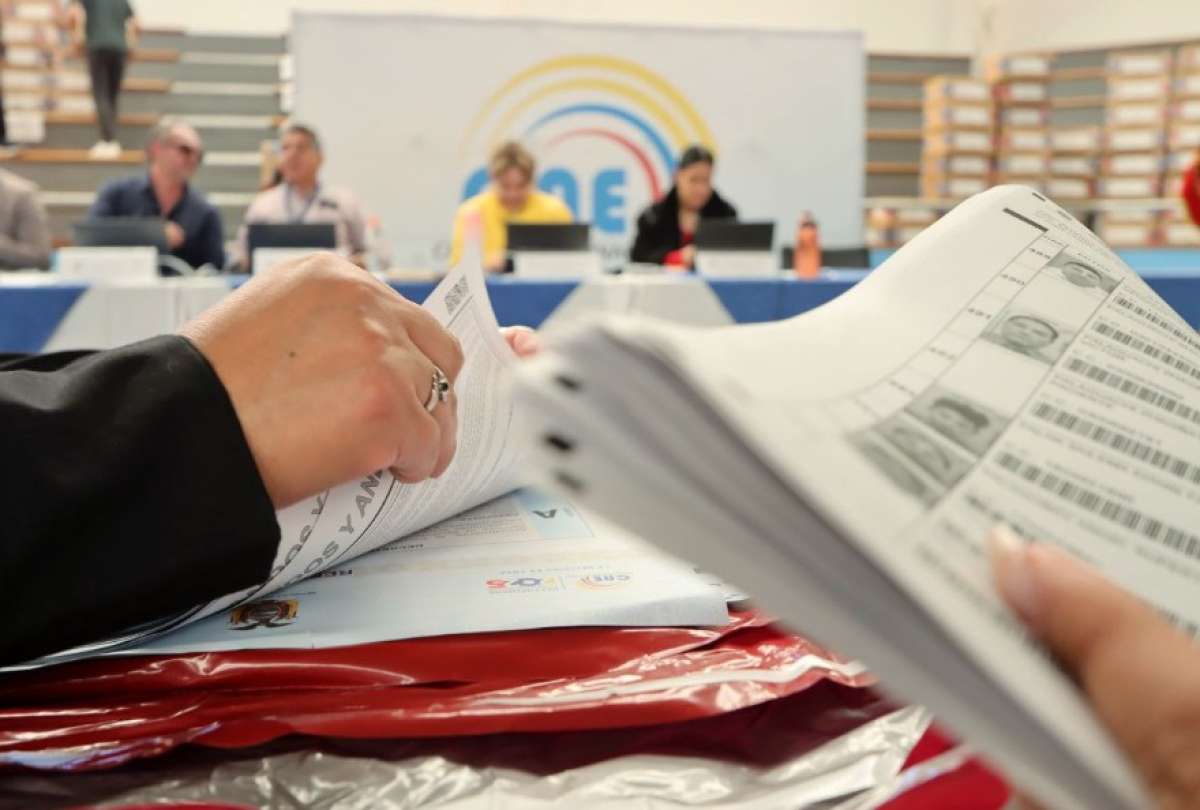El Consejo Nacional Electoral anunció que el 100% de las actas del Referéndum y Consulta Popular 2025 ya fueron escrutadas.