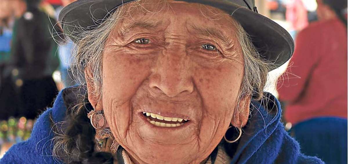 Shi&ntilde;a conserva a una peculiar lideresa