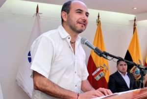 El exasambleísta Juan Cristóbal Lloret es candidato por el movimiento RC5. 