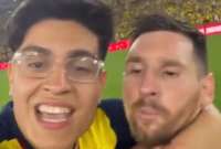 Espontáneo registró en video cómo obtuvo la foto con Lionel Messi