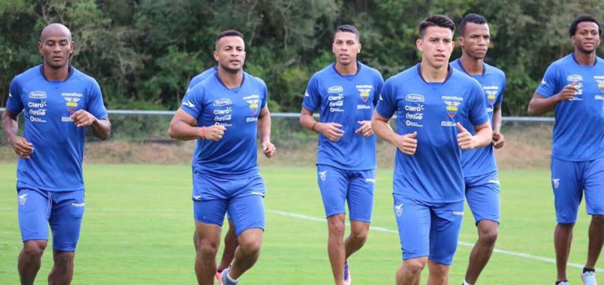 La Tricolor empez&oacute; su preparaci&oacute;n para el partido ante Brasil.