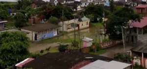 Fuertes lluvias causan inundaciones en Puerto L&oacute;pez, Manab&iacute;